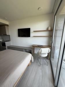 Luxury suite 2 minutes from the beach and airport