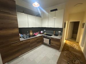 Beachside Hill Apartment
