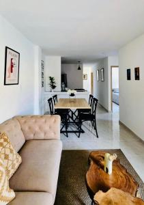 Casa Amarilla SOL Apartamento Remodelado