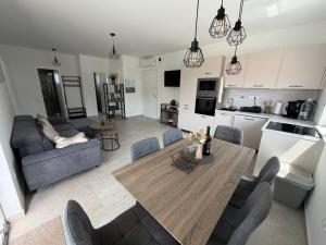 DomBella Apartment Vir