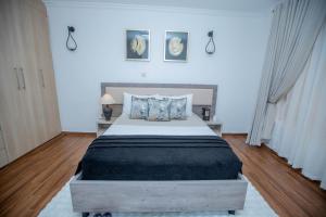 Amber Grove Suites