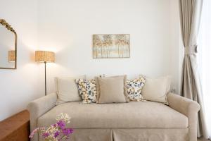 Byzantino Apartments Nea Roda