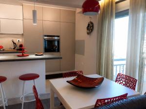 Lake View Apartment
