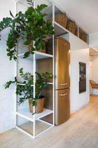 Boho Balcony Apartment - Old Town Brewery Stein