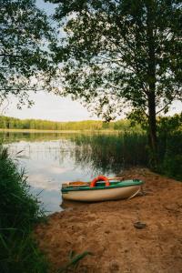 Siedlisko Rogówko - Glamp nad jeziorem
