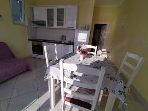 Apartments Lalić - A Beautiful One Bedroom Apartment