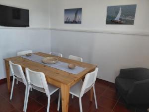 Ria de Aveiro White House