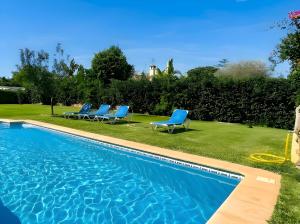 Casa con Piscina Privada Urbanizacion Roche Viejo