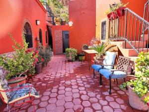 Wonderful Beach House, Best Location in San Carlos