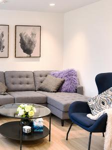 Newly listed Sunny Two bedrooms in Kits