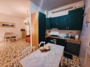 Elegant Room Close to Bologna City Center