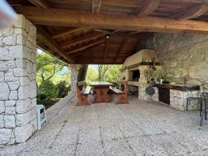 Holiday Home with A - C in Tribalj 55200