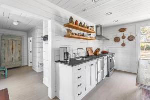 Charming 1800s Farmhouse Near Helen & Wineries
