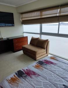 river view piso 11