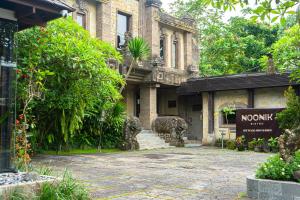 Purana Suite Ubud