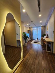 Vinhomes Central Park - Landmark 81 by Soluna Homes