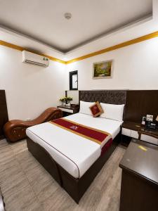 Hoàng Gia Long Biên Hotel