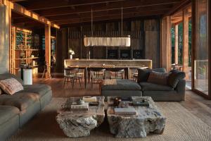 Rumah Harumi Tranquil 3 BR nestled in Ubud with Volcano and Rice Field Views