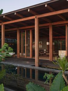 Rumah Harumi Tranquil 3 BR nestled in Ubud with Volcano and Rice Field Views