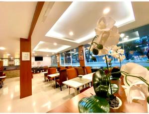 Parade inn