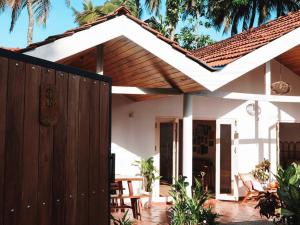 3 Bed Private Villa With Pool, 250m To The Beach