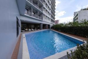 Cozy staycation near Ayala Makati