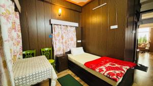 Himshikha Homestay