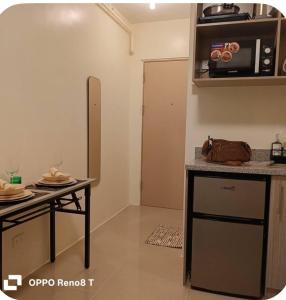 GoldyRich Staycation Place -URBAN DECA TOWER CUBAO