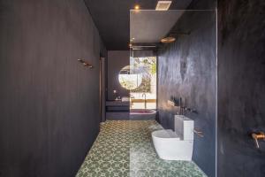 Elvara Villa - 4BR Brand New Luxury Sunset Escape in Pecatu