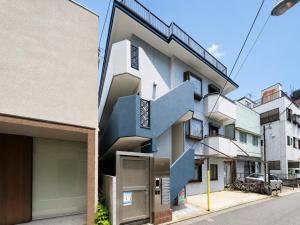 Oshiage 4min walk, Asakusa 3min, Ueno10min, Switch, FreeWi-Fi , PocketWi-Fi