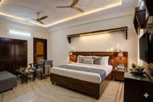Hotel Royal Prithvi Palace Near GZB Railway Station