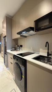 303 tara-JRE Jabal Al Lweibdeh with stunning view