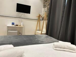Via Del Teatro Station Apartment