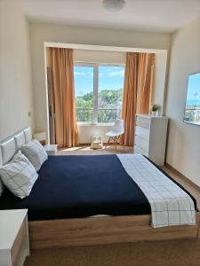 golden sands flat 147