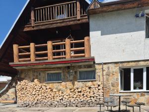 Top House