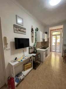 The Sea Flower appartamento con giardino e garage auto incluso