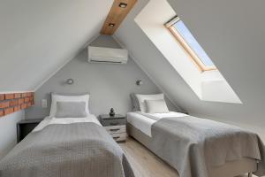 Waterlane Island with Pool, Sauna & Gym by Lion Apartments
