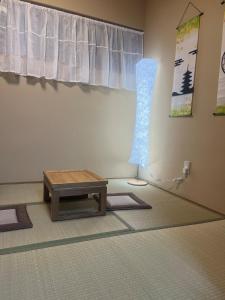 Akatuki Tengachaya, Direct Access from Kansai Airport, 3 Minutes from the Station, Next to a Shopping Street, Single-Family Home, Japanese Tatami