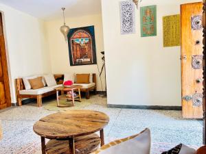 Nuru House Stone Town Ensuite 3BR Apartment