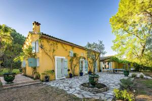Winemakers Home By Pézenas Vineyards