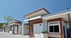 The Rich Resort
