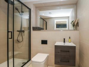 Rock Mill - Stunning 1-Bed Apartment