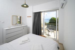 Ocean Breeze Apt
