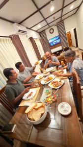Abbi Holidays - Entire Private Villa with Swimming Pool - jaffna town