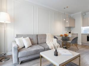Golden Heart Residence - Mennica Residence - Warsaw Center