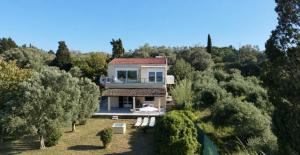 Molos Charming Seaside House