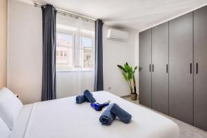 Modern Maisonette with Valley Views KARP1-3