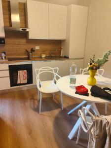 Bari Suite Flora Apartment