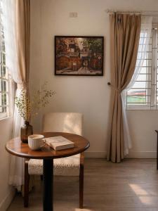 RARE 4bed 4bath, Old Quarter, Near DongXuan Market