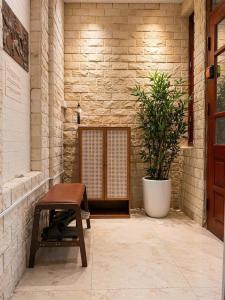 RARE 4bed 4bath, Old Quarter, Near DongXuan Market